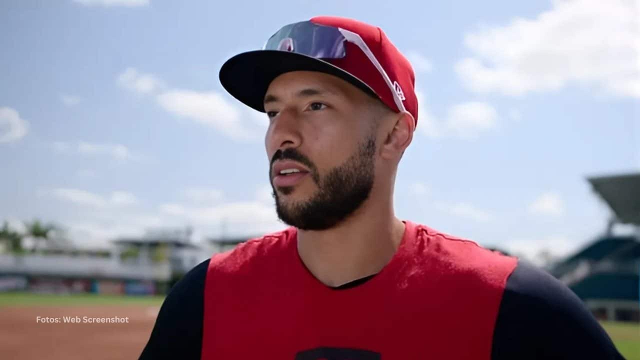 Carlos Correa en una practica con Minnesota Twins